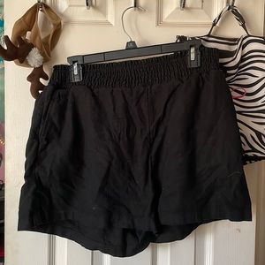 High waisted Flowey shorts with pockets